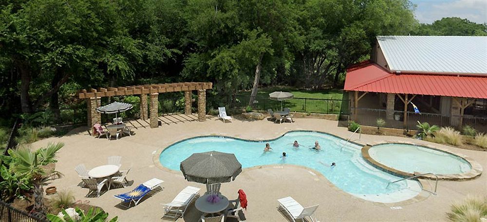 Rustic Creek Ranch Resort At North Jellystone Park Burleson Zewnętrze zdjęcie